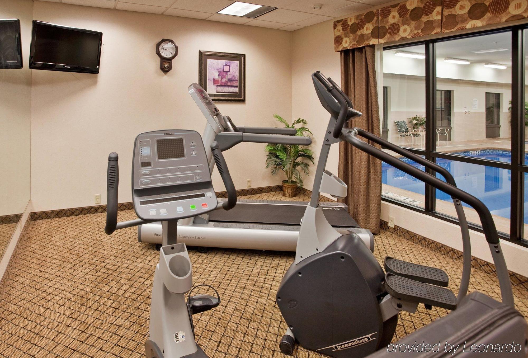 Holiday Inn Express Hotel & Suites Mcpherson By Ihg Tiện nghi bức ảnh